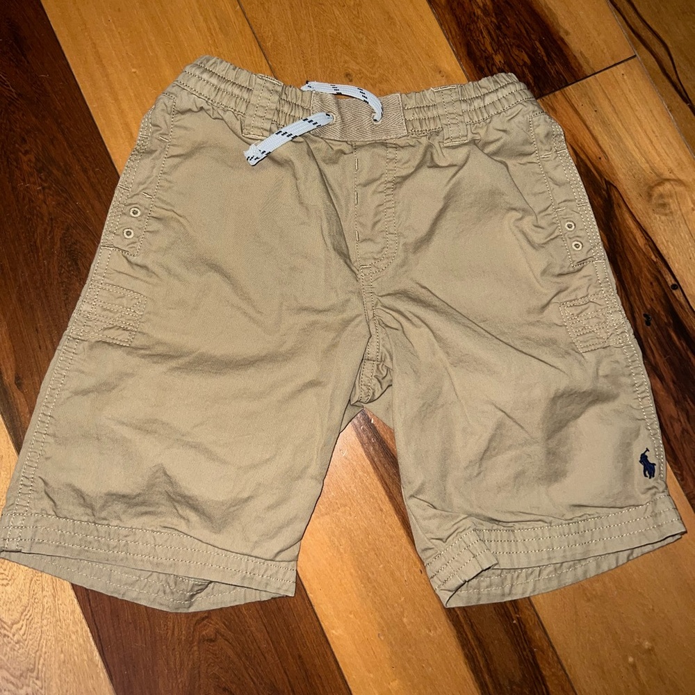 Ralph lauren polo shorts khaki size 6 euc worn once